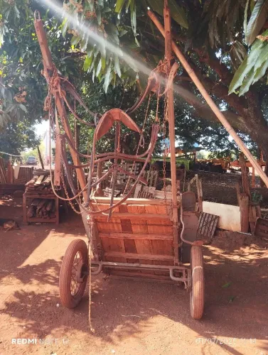 Carrinho de tração animal