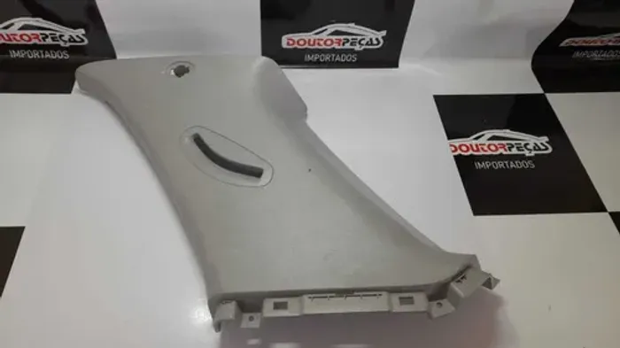 Acabamento Coluna Tras Dir Kia Sportage Lx 2.0 06/10 Bege