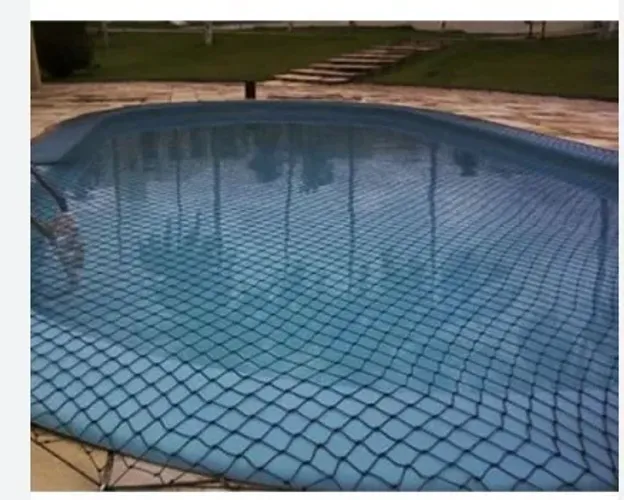 Rede usada em proteção de piscina