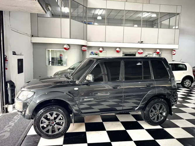 Mitsubishi Pajero TR4 2.0/ 2.0 Flex 16V 4X4 Aut. 2010