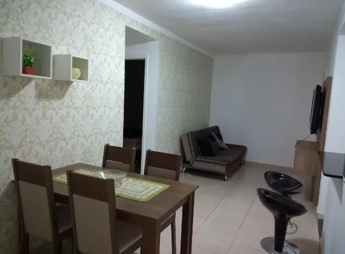 ALUGA-SE APARTAMENTO MOBILIADO
