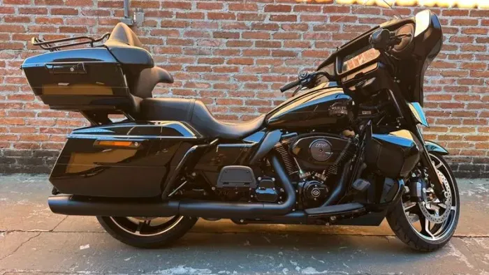 HARLEY-DAVIDSON STREET GLIDE ULTRA FLHXU 2025