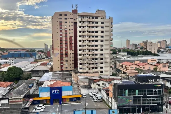 Vendo Apartamento com 83 metros quadrados com 3 quartos em Campina - Belém - PA