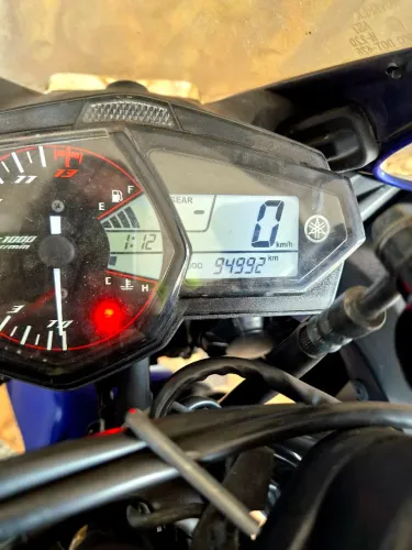 Moto R3 