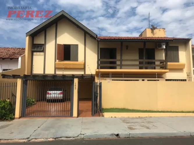 Sobrado à venda no centro de Londrina - Jardim Petrópolis