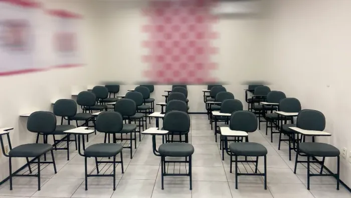 Cadeira Escolar Braço Fixo