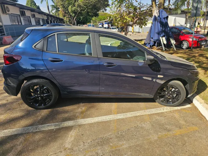 Chevrolet Onix HATCH 100 ANOS 1.0 12V 5P MEC. 2026