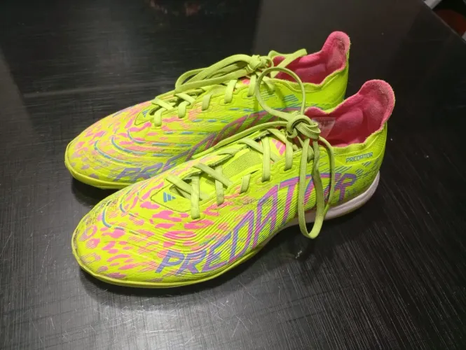 Chuteira society masculina 42 Adidas Predator