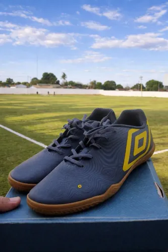 Chuteira de Futsal Umbro orbit