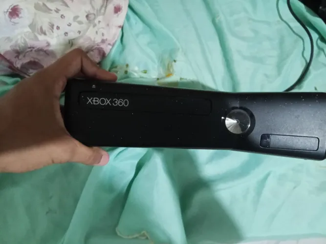 Vendo Xbox 360 barato com Kinect 