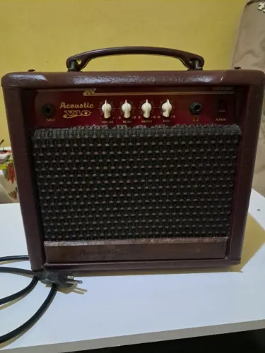 Vendo caixa de som Meteoro acústica, perfeita para Violão