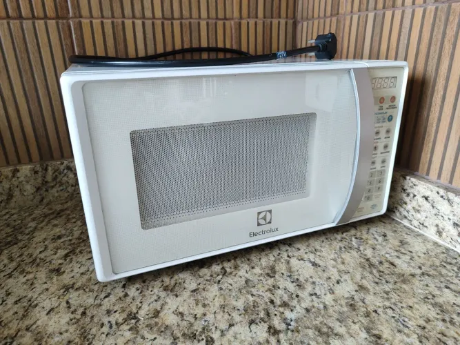 Microondas Eletrolux 28 litros 