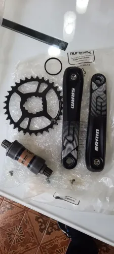 Pé de vela e movimento central Sram SX 12v novo