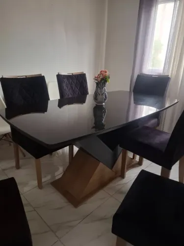 [VENDO] Conjunto de Mesa de Jantar Moderna - 6 Cadeiras Estofadas (Excelente Estado)