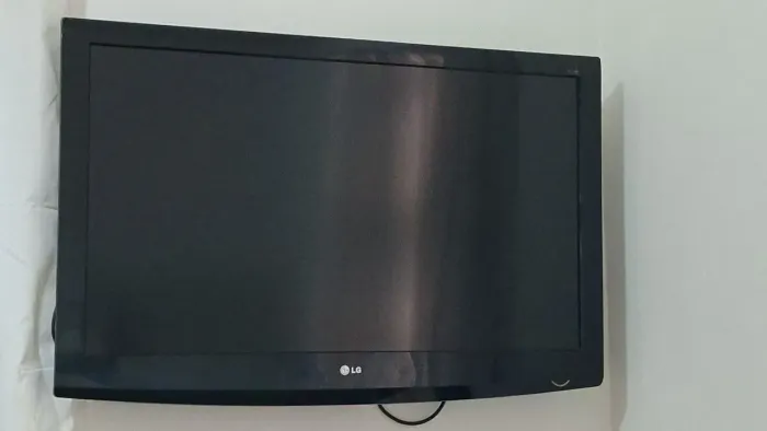 TV LG 42" Full HD - Conversor Digital + Cabo HDMI - Perfeito Estado