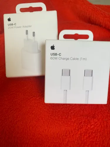 Carregador original Apple iPhone 17
