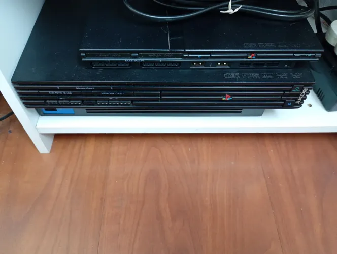 Playstation 2 Fat com HD interno.
