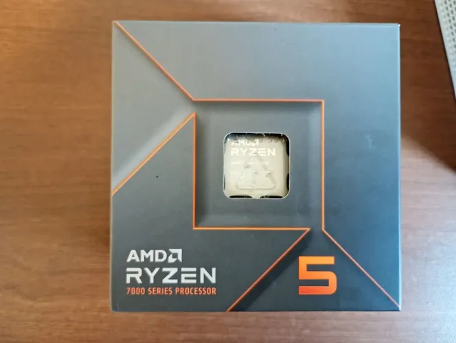 Processador Amd Ryzen 5 7600 Am5(ddr5) 6 Núcles / Nunca Usado.