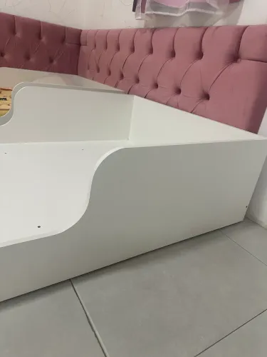 Vendo cama infantil de solteiro 