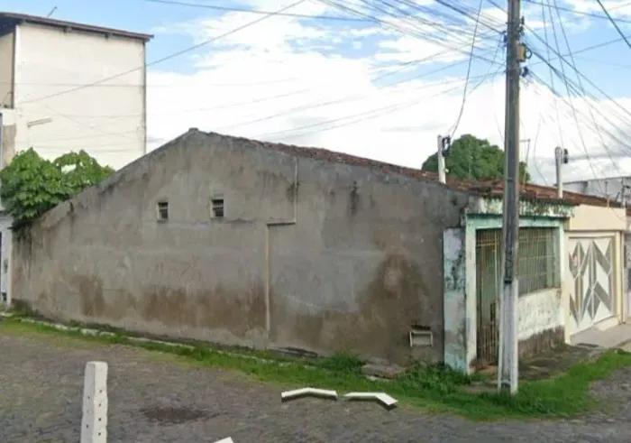Vende-se esta casa