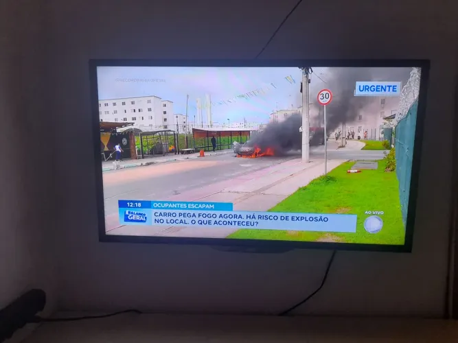 TV AOC