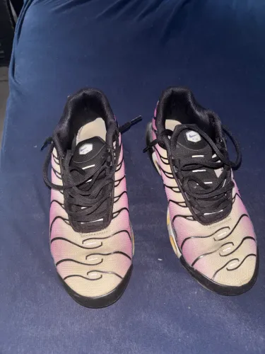 Tênis Nike TN