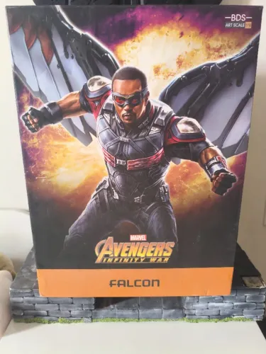 Iron Studios 1/10 Falcão (Falcon Avengers Infinity War)