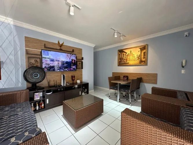 Casa com 3 dormitórios à venda, 83 m² por R$ 445.000 - Castelão - Fortaleza/CE