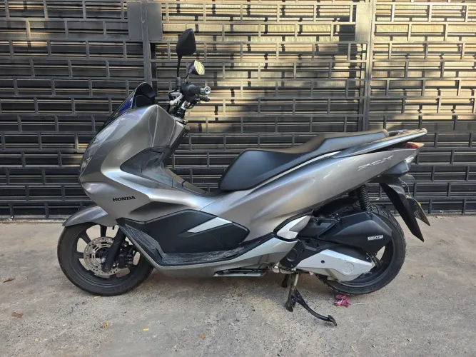 Pcx 150 Novinha Baixo km - Doc em dia