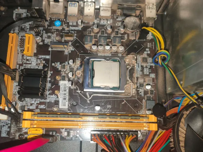 Kit Intel i3 ,8 GB ram e fonte 200w