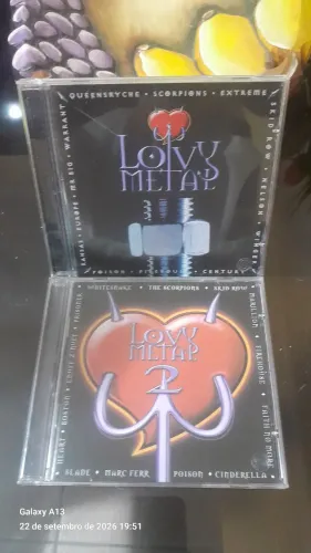 CDS BOX METAL LOVE "RARO".
