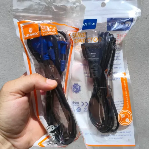 Cabo VGA + cabo de força para computador
