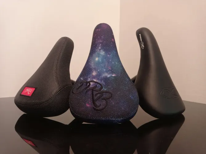 Banco de Bike DRB / BMX pro X novos (os 3 por esse valor)