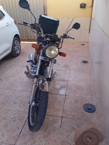 Moto intruder 125 Zap *42