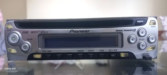Radio pioneer anos 90