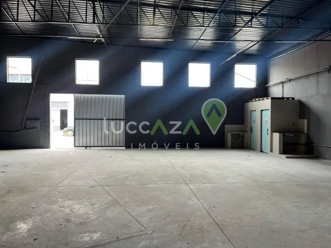 Aluguel de Galpão Comercial de Alto Padrão em Jacareí-SP, Parque dos Príncipes! 3 Salas, 2