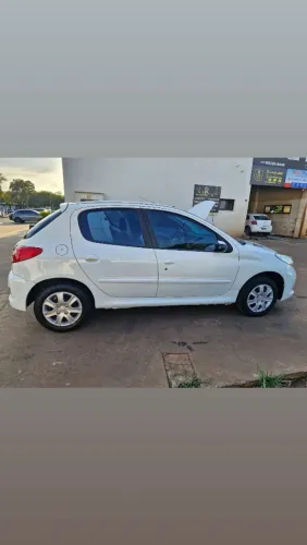 Peugeot 207 Active 1.4 Flex 8V 5P 2014