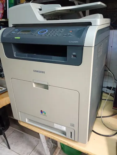 IMPRESSORA E COPIADORA SAMSUNG COLLOR (DETALHES)