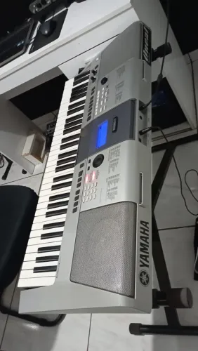 Teclado Yamaha PSR E413