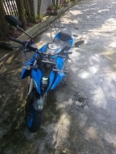 SUZUKI GSX-8S 2025 AZUL