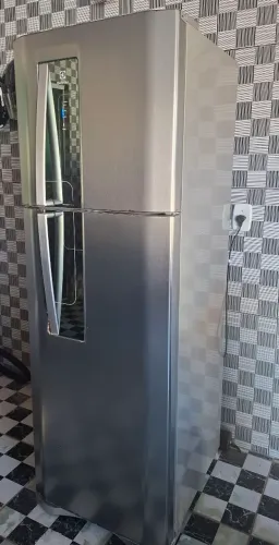 Geladeira Electrolux Frost Free 382 L