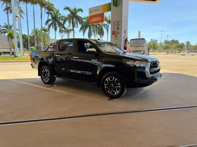 Toyota Hilux CD SRV 4X4 2.8 TDI Diesel Aut. 2022