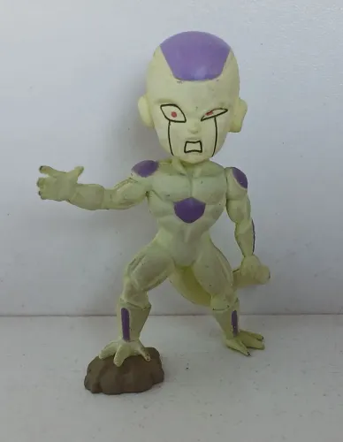 BONECO ACTION FIGURE MINIATURA DRAGON BALL FREEZA