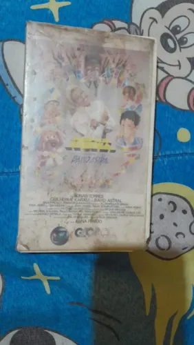 VHS SUPER XUXA CONTRA BAIXO ASTRAL