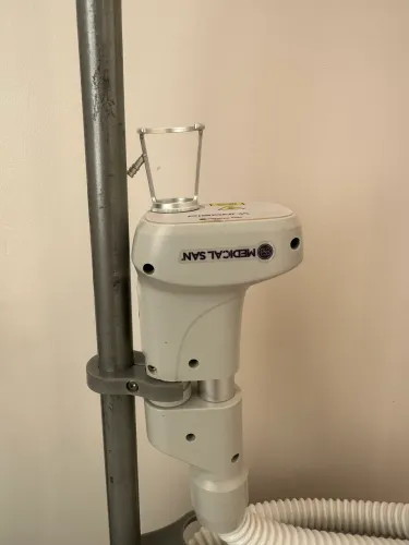 LASER PISOM MEDICAL SAN - USADO / EXCELENTE OPORTUNIDADE