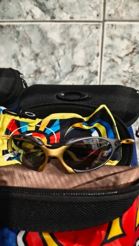 Oakley Corvet Banhado a Ouro