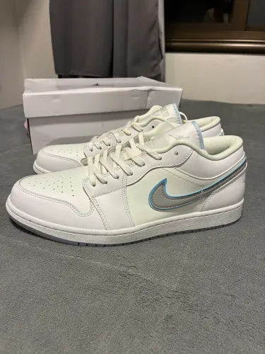 Tênis Nike Air Jordan 1 Low tamanho 44 novo