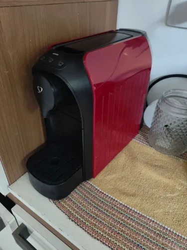 vende se cafeteira 3 corações 220v