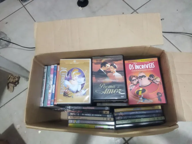 DVDs filmes originais (120 unidades) Brasília