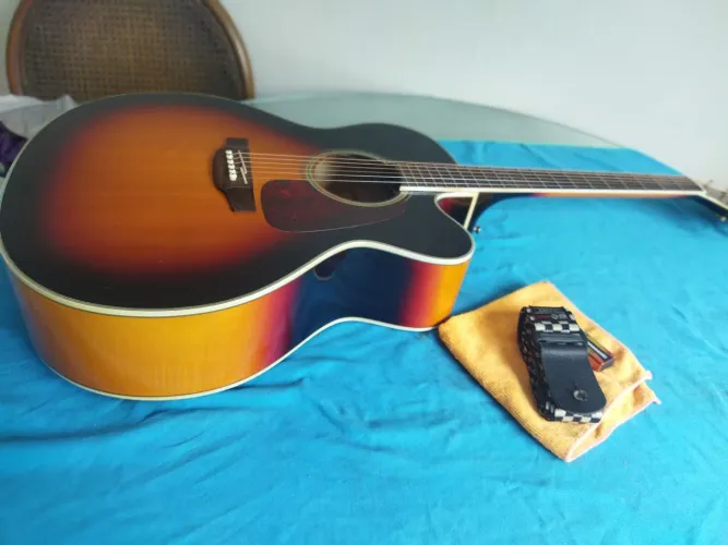 Violão Takamine jumbo